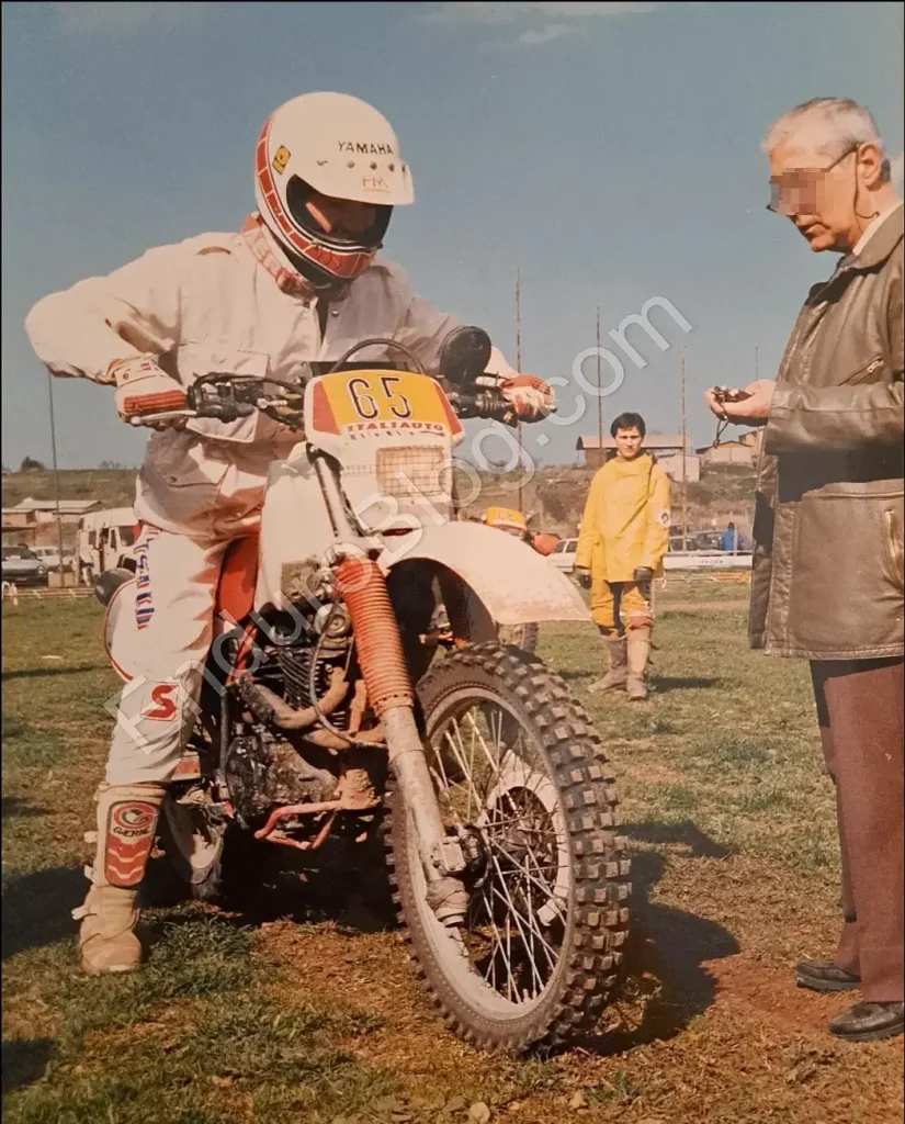 Blogger on Yamaha TT 600, lined up for a timed special stage, Year 1988.