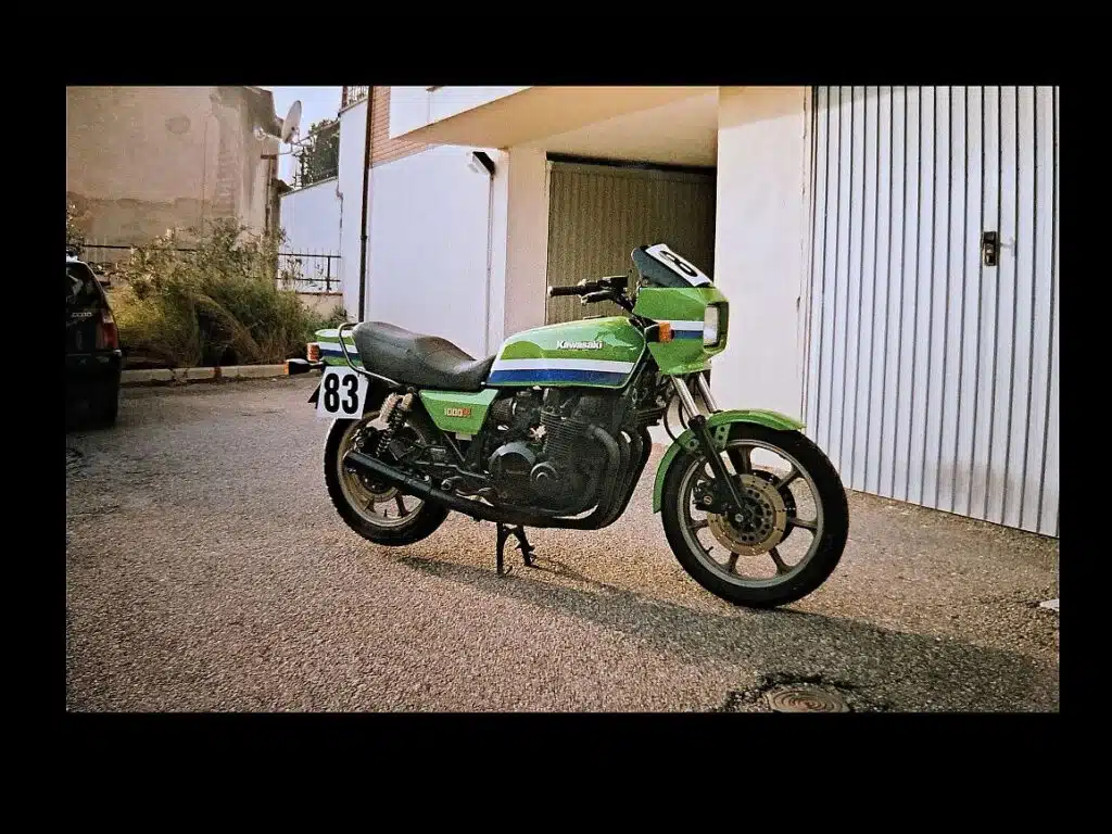 Kawasaki 1000 R green colour 1983 Eddie Lawson replica front three-quater shot.